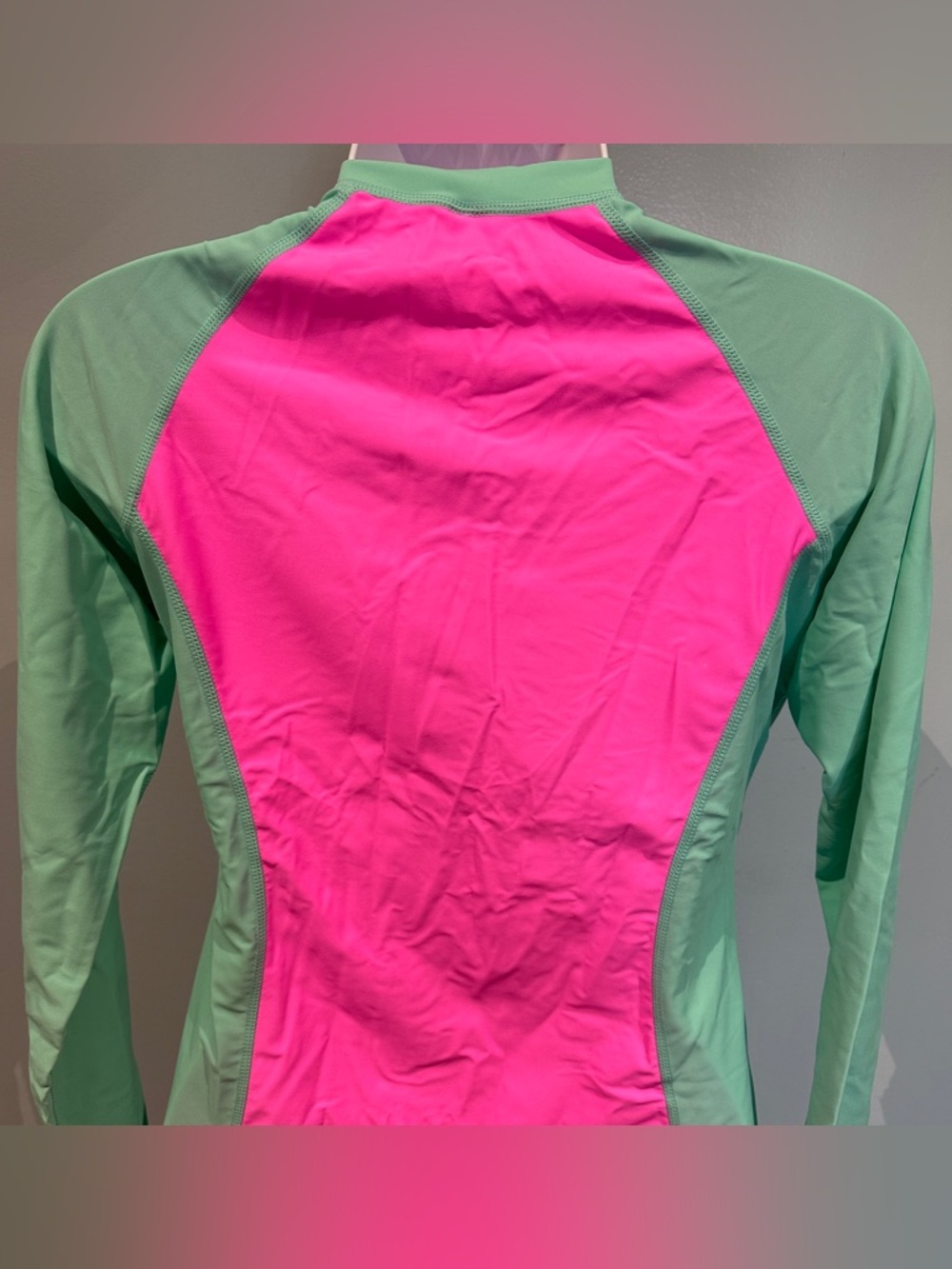 Century Star Long Sleeve Colorblock Rash Guard XLarge NWOT Pink Mint - Picture 7 of 13